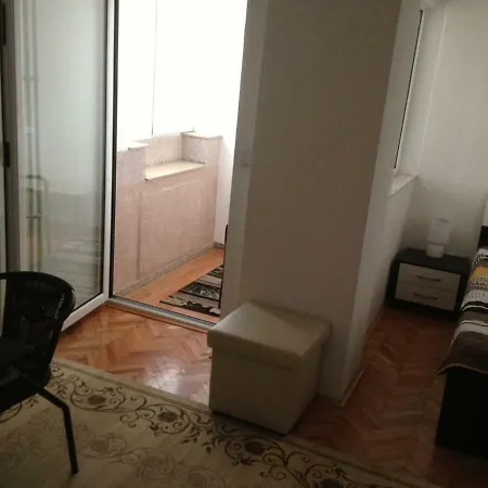 Apartman Exclusive Apartmant In The Center Of Near The Main Train/bus Station *