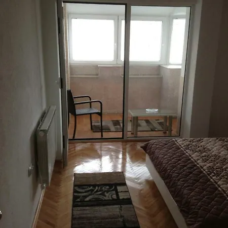 Exclusive Apartmant In The Center Of Near The Main Train/bus Station Apartman *